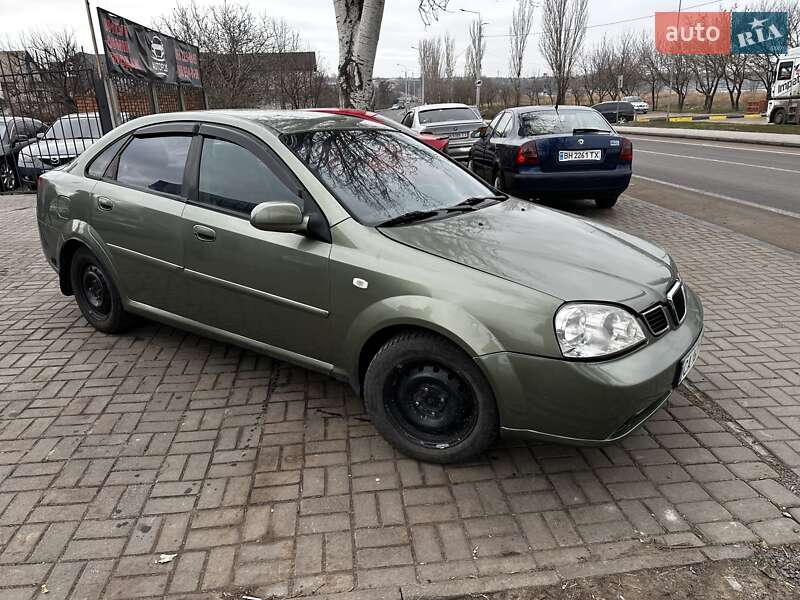 Седан Chevrolet Nubira 2004 в Николаеве