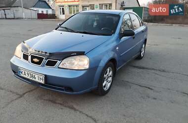 Седан Chevrolet Nubira 2004 в Малині