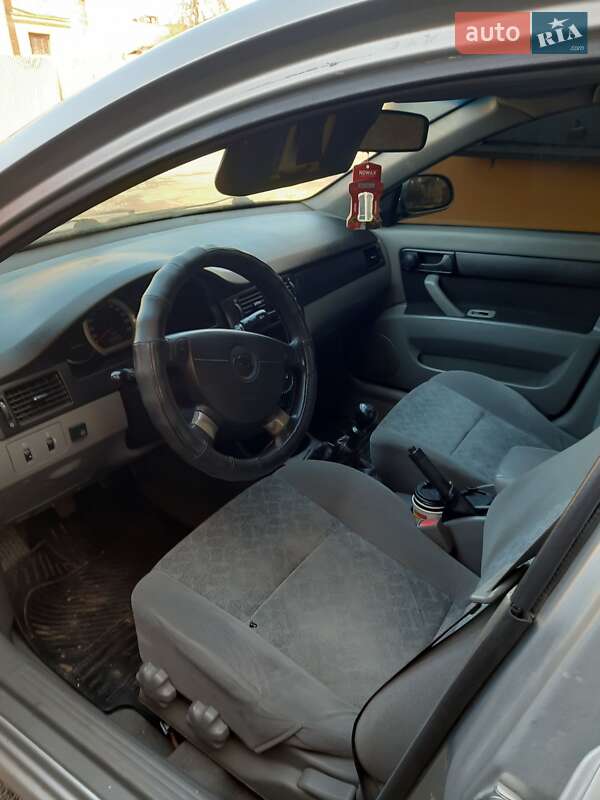 Седан Chevrolet Nubira 2004 в Ровно