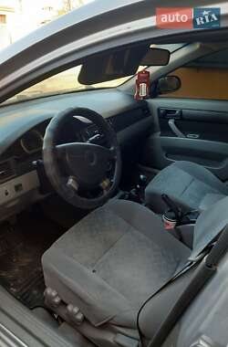 Седан Chevrolet Nubira 2004 в 