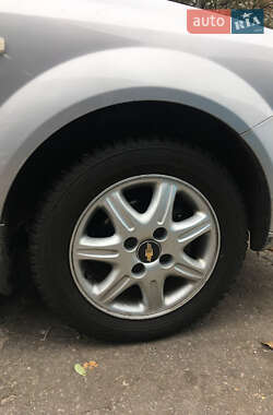 Седан Chevrolet Nubira 2004 в 