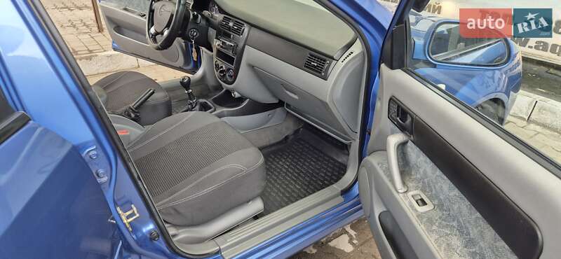 Седан Chevrolet Nubira 2004 в Хмельницком