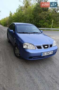 Седан Chevrolet Nubira 2004 в Виннице