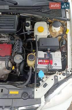 Седан Chevrolet Nubira 2004 в 