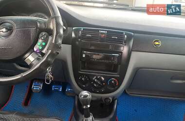Седан Chevrolet Nubira 2004 в 