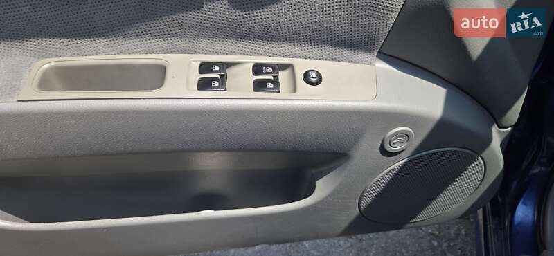 Седан Chevrolet Nubira 2005 в Запорожье