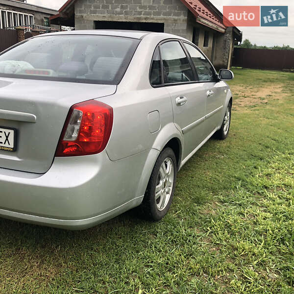 Седан Chevrolet Nubira 2005 в Жидачове