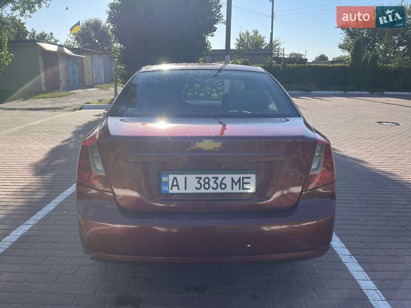 Седан Chevrolet Nubira 2004 в Прилуках