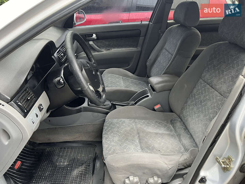 Седан Chevrolet Nubira 2004 в Каменец-Подольском фото 6 Седан Chevrolet Nubira 2004 в Каменец-Подольском