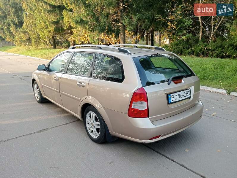 Универсал Chevrolet Nubira 2007 в Остроге