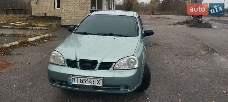 Седан Chevrolet Nubira 2004 в Лубнах