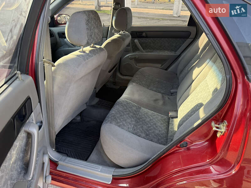 Седан Chevrolet Nubira 2004 в Черкасах фото 24 Седан Chevrolet Nubira 2004 в Черкасах