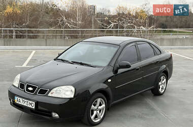 Седан Chevrolet Nubira 2004 в Києві