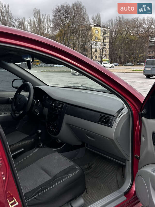 Седан Chevrolet Nubira 2004 в Запорожье