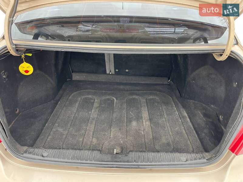 Седан Chevrolet Nubira 2004 в Запорожье