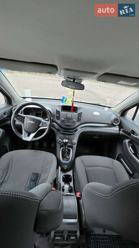 Универсал Chevrolet Orlando 2011 в Ровно