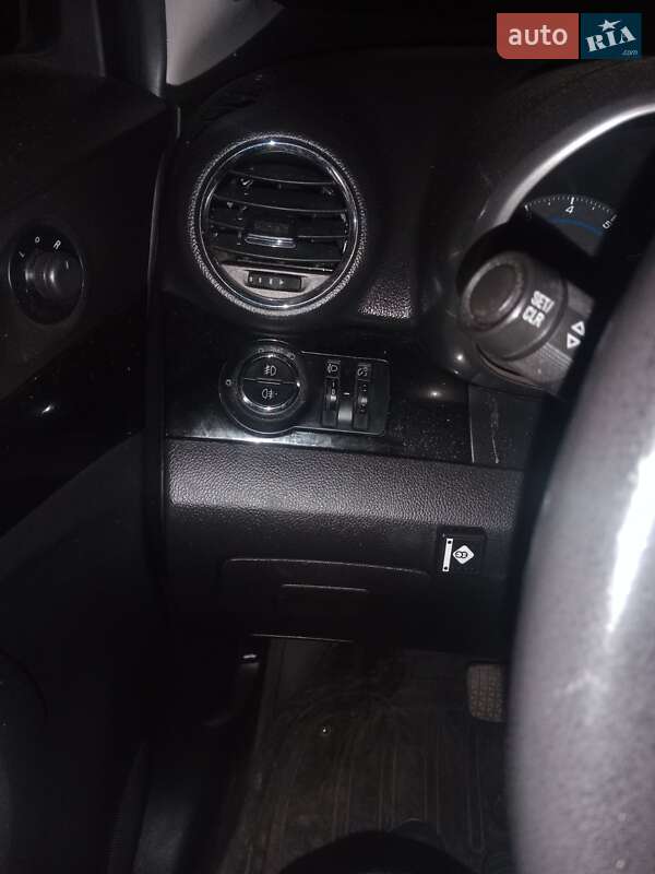 Минивэн Chevrolet Orlando 2011 в Жовкве