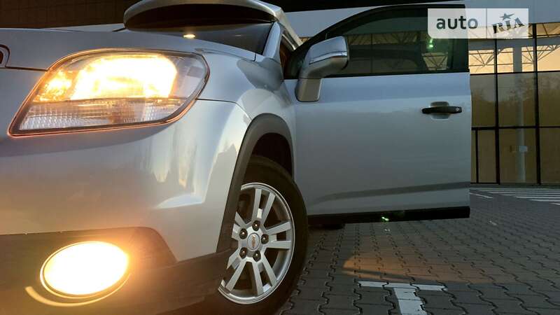 Минивэн Chevrolet Orlando 2017 в Гнивани