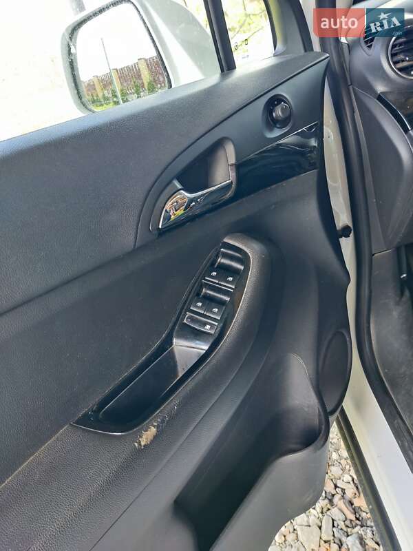 Минивэн Chevrolet Orlando 2011 в Полтаве фото 12 Минивэн Chevrolet Orlando 2011 в Полтаве