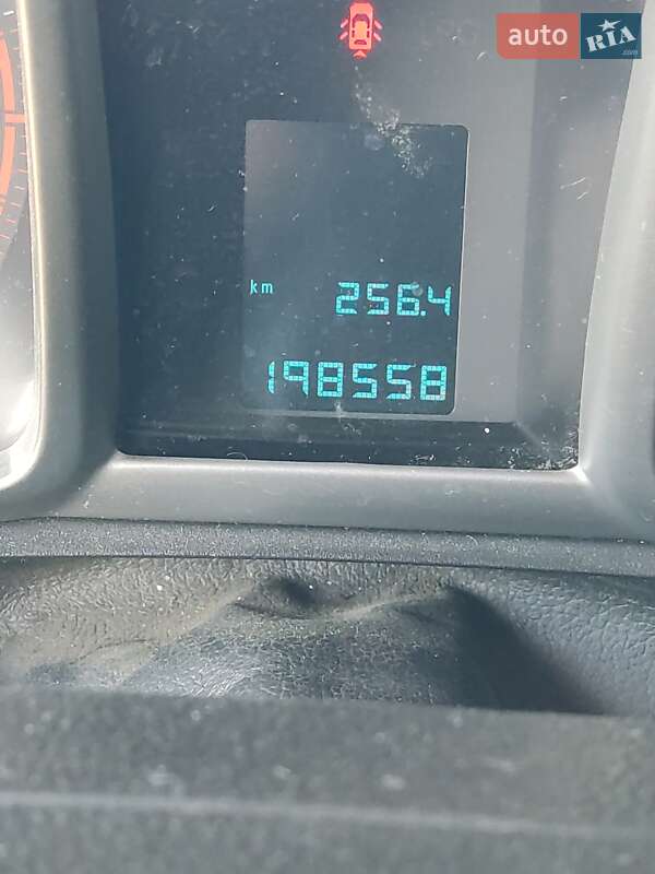 Минивэн Chevrolet Orlando 2011 в Полтаве фото 18 Минивэн Chevrolet Orlando 2011 в Полтаве