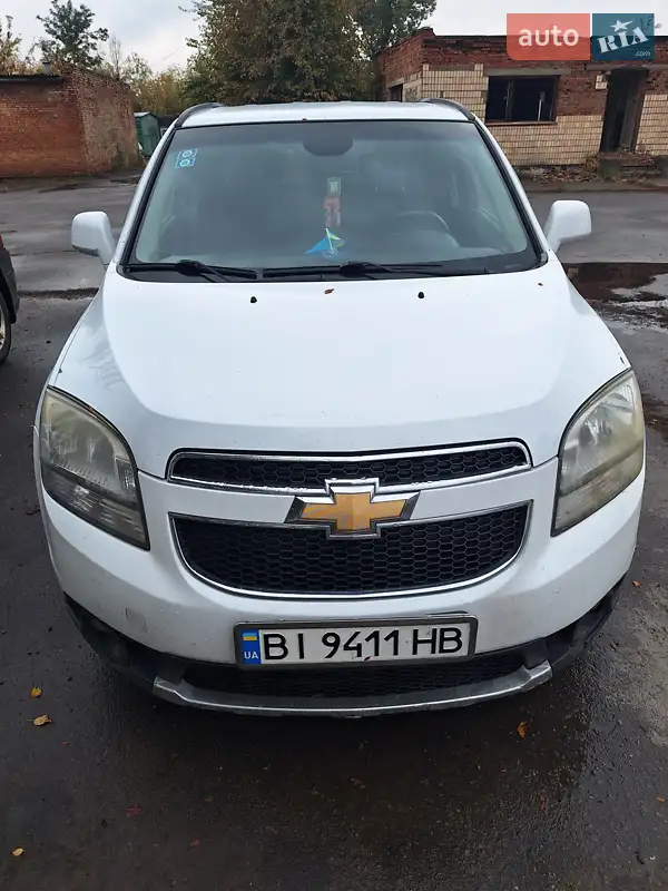 Минивэн Chevrolet Orlando 2012 в 