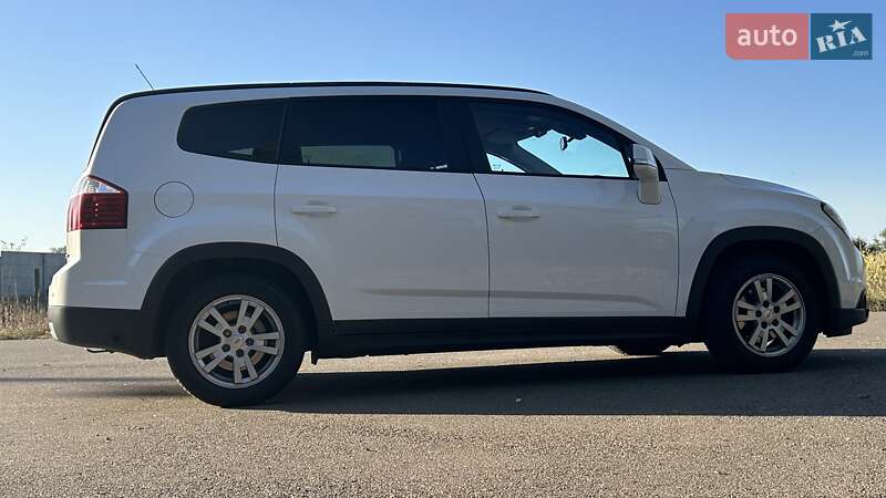 Минивэн Chevrolet Orlando 2016 в Киеве