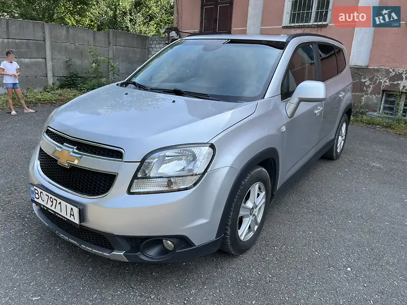 Минивэн Chevrolet Orlando 2013 в 