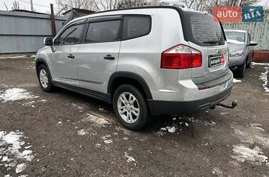 Минивэн Chevrolet Orlando 2013 в 