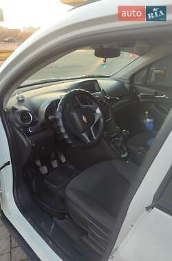 Минивэн Chevrolet Orlando 2011 в 
