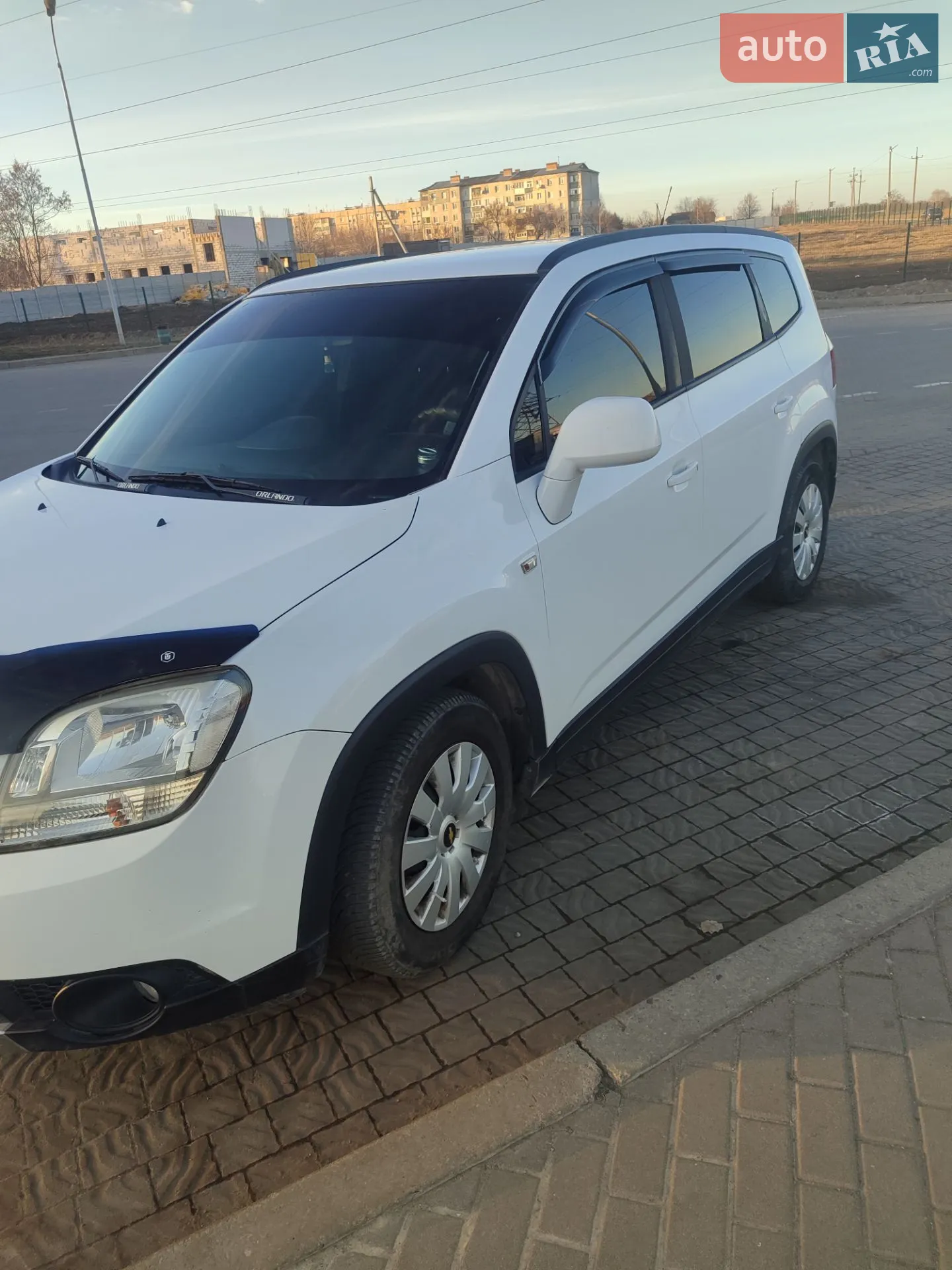 Chevrolet Orlando 2011 VIN KL1YF7559BK095469 фото оголошення 2 з 17