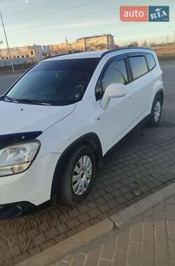 Минивэн Chevrolet Orlando 2011 в 