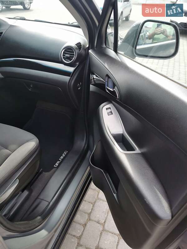 Мінівен Chevrolet Orlando 2011 в Чернівцях