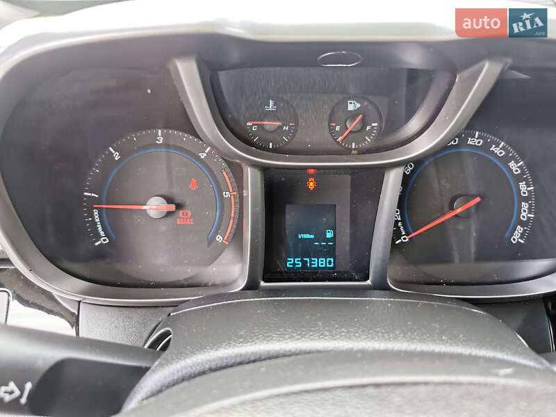Мінівен Chevrolet Orlando 2011 в Чернівцях