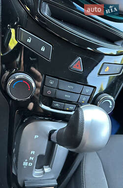 Минивэн Chevrolet Orlando 2011 в 