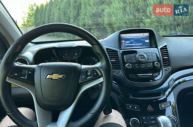 Минивэн Chevrolet Orlando 2011 в 