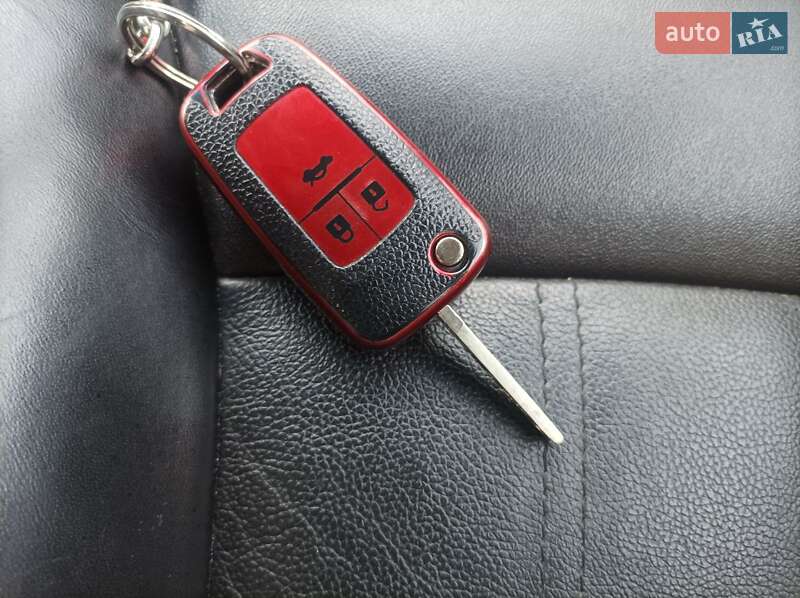 Мінівен Chevrolet Orlando 2011 в Львові