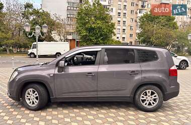 Минивэн Chevrolet Orlando 2011 в 