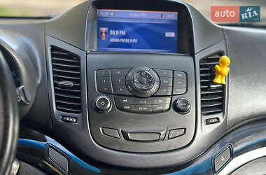 Минивэн Chevrolet Orlando 2012 в 