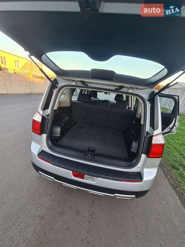 Минивэн Chevrolet Orlando 2012 в Черноморске