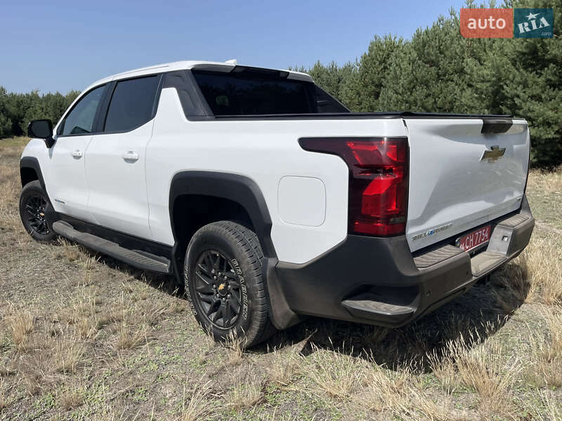 Пікап Chevrolet Silverado EV 2024 в Жовкві