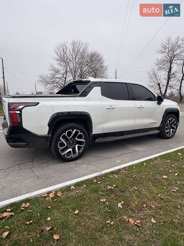 Пікап Chevrolet Silverado EV 2024 в Дніпрі