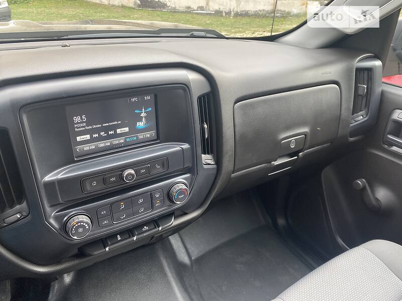 Пикап Chevrolet Silverado 2018 в Киеве