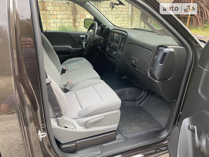 Пикап Chevrolet Silverado 2018 в Киеве