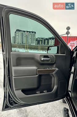 Пикап Chevrolet Silverado 2018 в 
