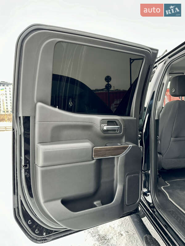 Пікап Chevrolet Silverado 2018 в Києві