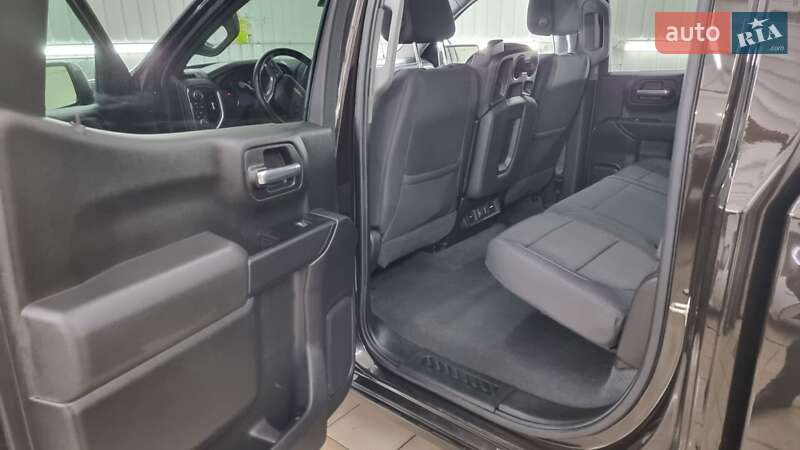 Пикап Chevrolet Silverado 2019 в Конотопе