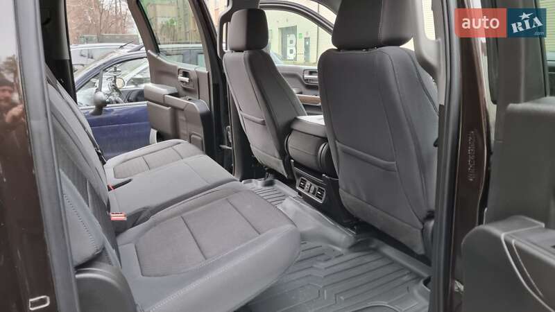 Пикап Chevrolet Silverado 2019 в Конотопе