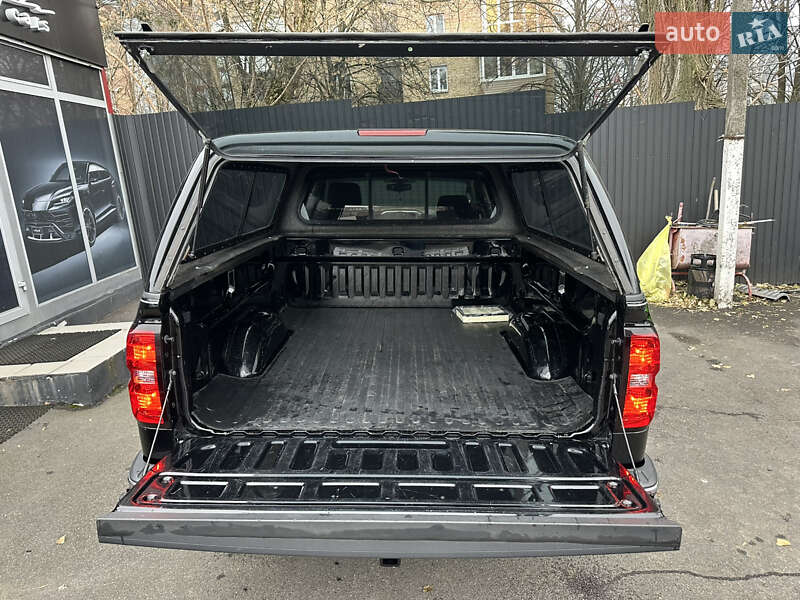 Пикап Chevrolet Silverado 2018 в Киеве