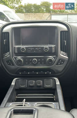 Пикап Chevrolet Silverado 2015 в 