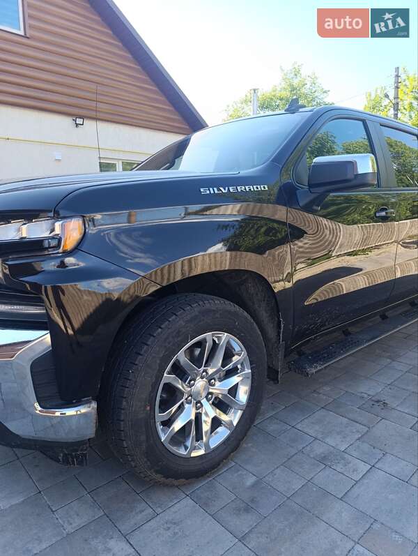 Пикап Chevrolet Silverado 2019 в Конотопе